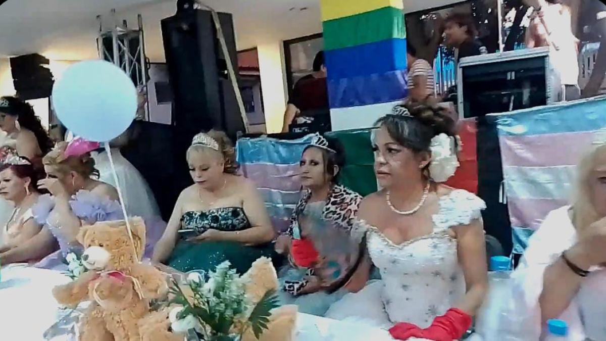 VIDEO. Abuelitas trans festejan su fiesta de 15 años que nunca tuvieron