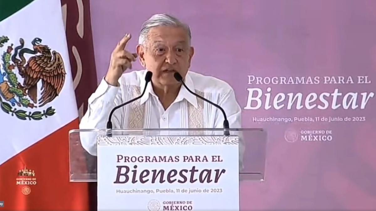 AMLO reconoce que su gobierno no ha logrado cobertura de internet en el país