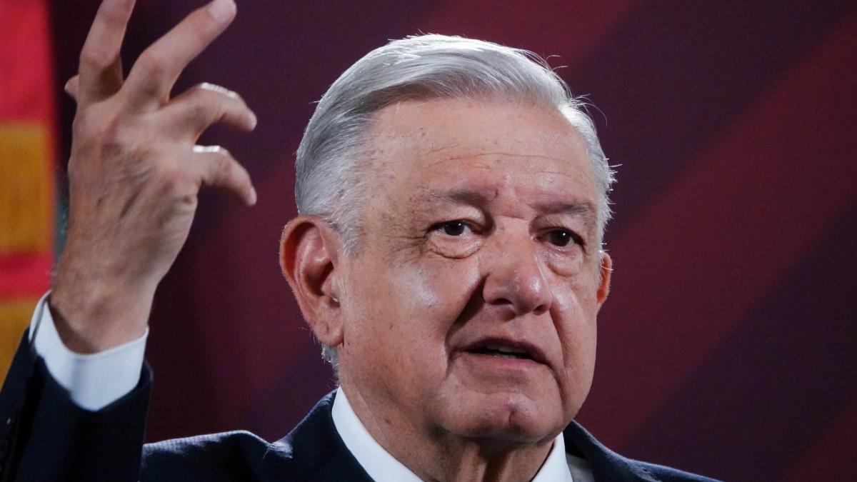 'No se está eligiendo precandidato': AMLO rechaza actos anticipados de campaña en Morena