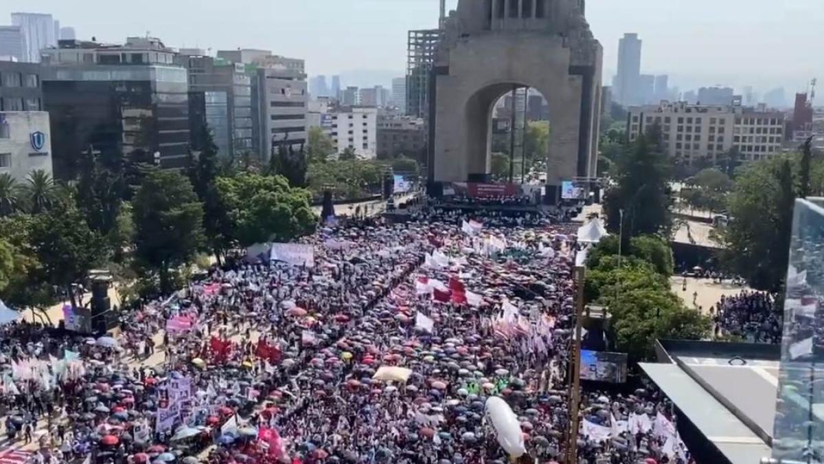 Sheinbaum se 'despide' de CDMX con evento en el Monumento a la Revolución; así luce