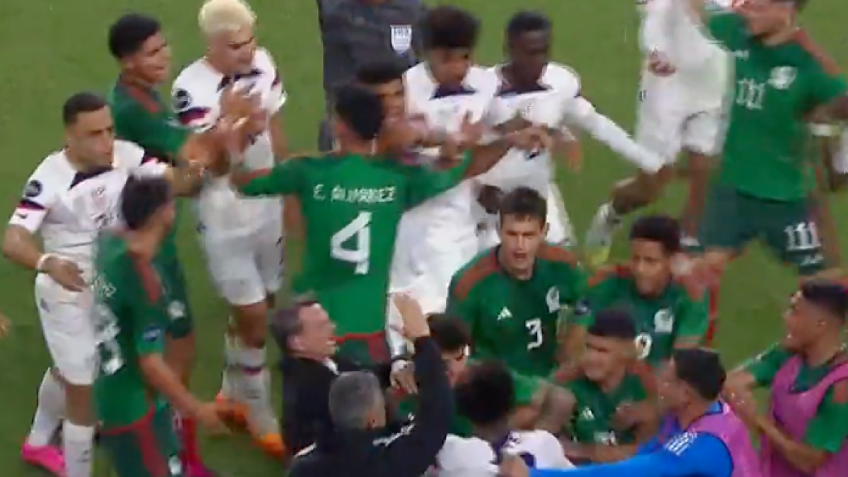 Estados Unidos vs México: César Montes suelta una terrible patada y se arma la campal en una noche triste del Tricolor