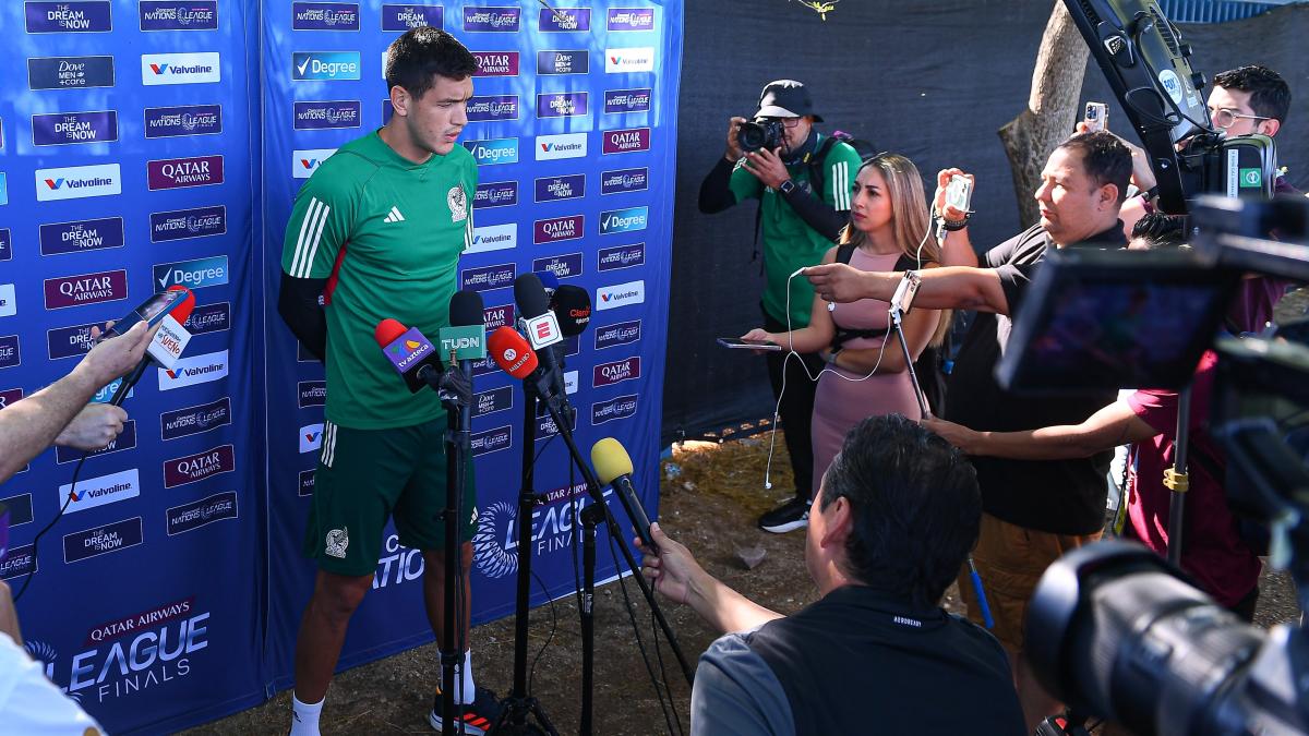 Selección Mexicana: César Montes saca su frustración y lanza mensaje tras su expulsión contra Estados Unidos