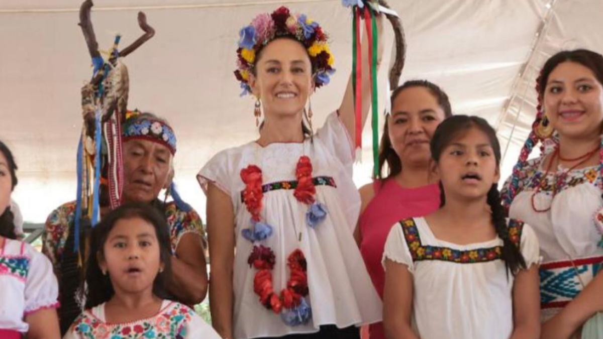 Mujeres de pueblos originarios en Xochimilco cierran filas con Claudia Sheinbaum