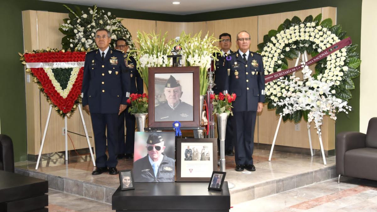 Realizan ceremonia de Honores Fúnebres a veterano mexicano que participó en Segunda Guerra Mundial