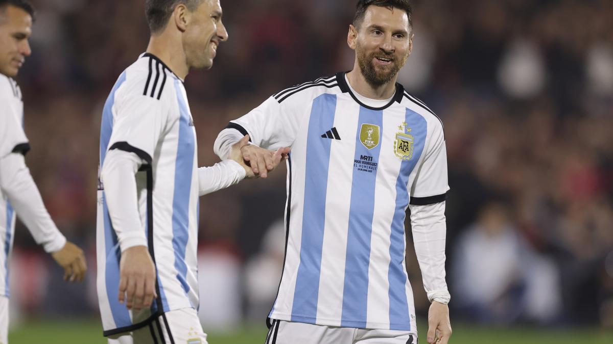 VIDEO: Lionel Messi brilla con tres golazos en el homenaje a Maxi Rodríguez