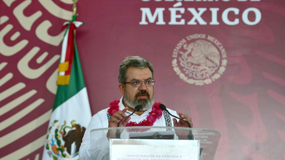 Jorge Nuño celebra generación de empleos con entrega de nuevo camino rural en Oaxaca