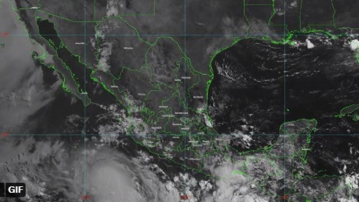 Tormenta 'Adrián' ya es huracán categoría 1; se encuentra al suroeste de Manzanillo