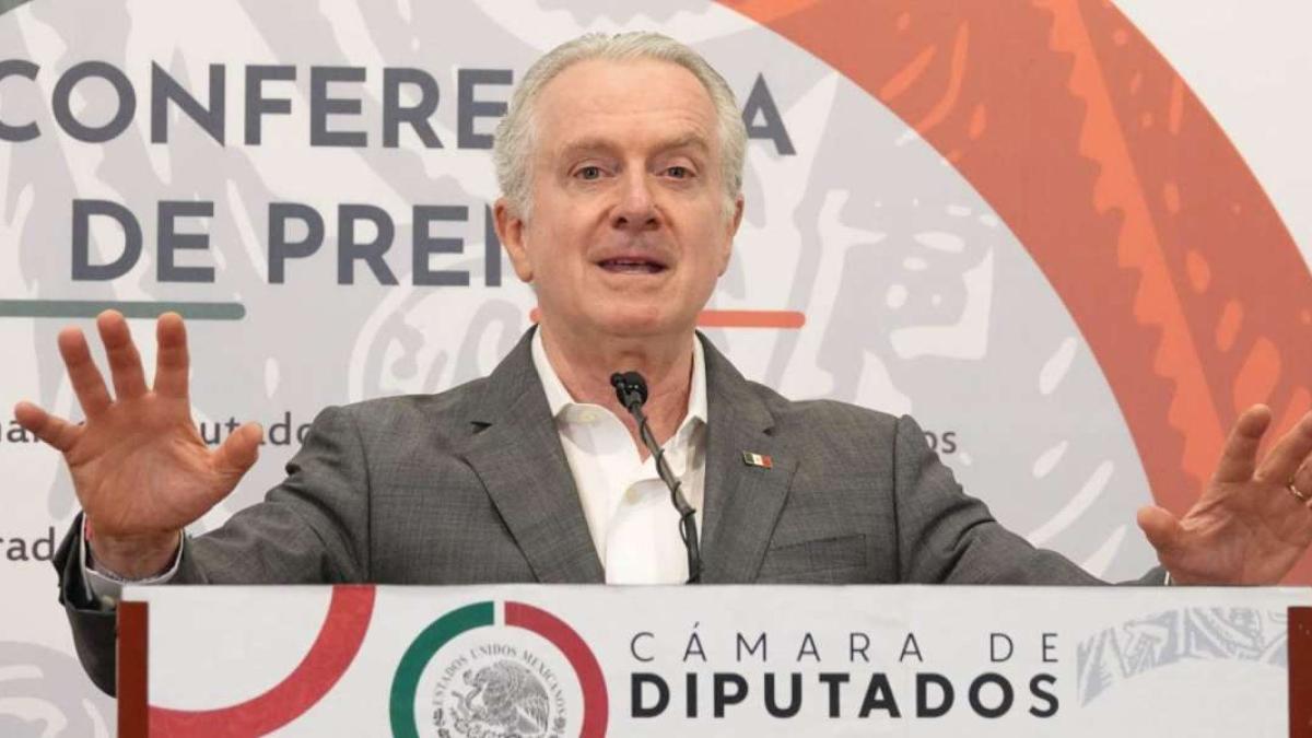 Morena promueve salida de Santiago Creel como presidente de la Cámara de Diputados