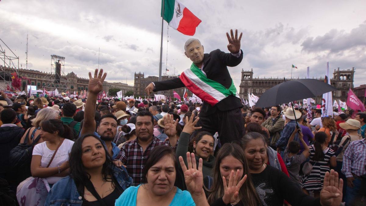 Mensaje de AMLO, 'versión extendida y somnífera de la mañanera', señalan en MC