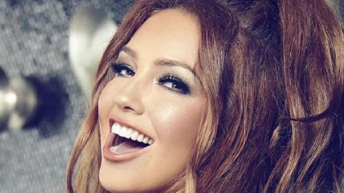 Thalía revela que su canción 'Amor a la mexicana' tiene un mensaje oculto y ¿satánico?