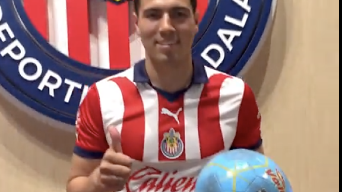 ¡Oficial! Chivas presenta a Erick Gutiérrez al estilo europeo y la afición ya tiene a su fichajazo para la Liga MX