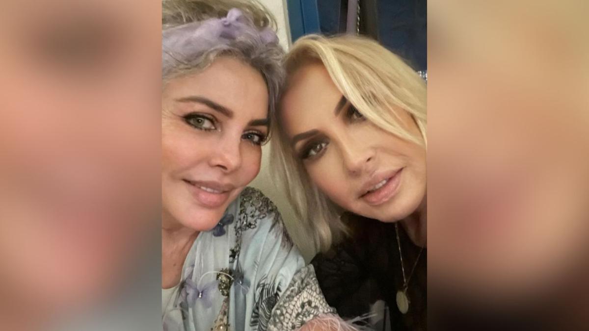 VIDEO. Verónica Castro y Laura Bozzo se van de noche de karaoke