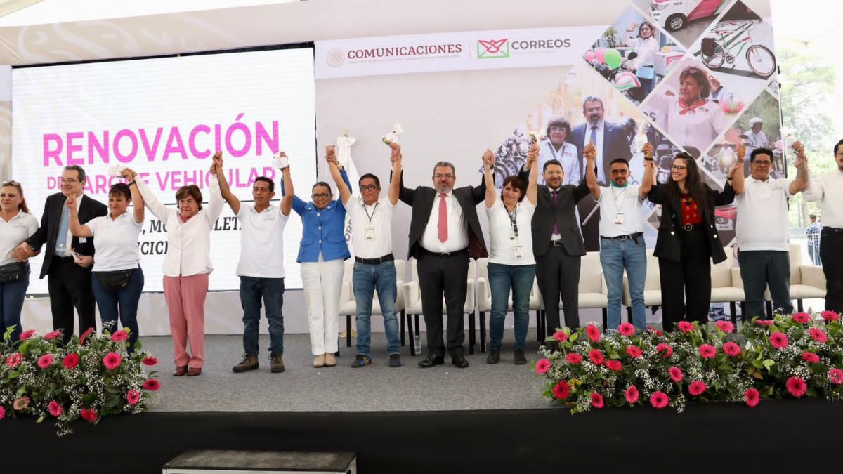 Reconoce Rosa Icela Rodríguez, en evento de renovación de parque vehicular, trabajo de Sepomex