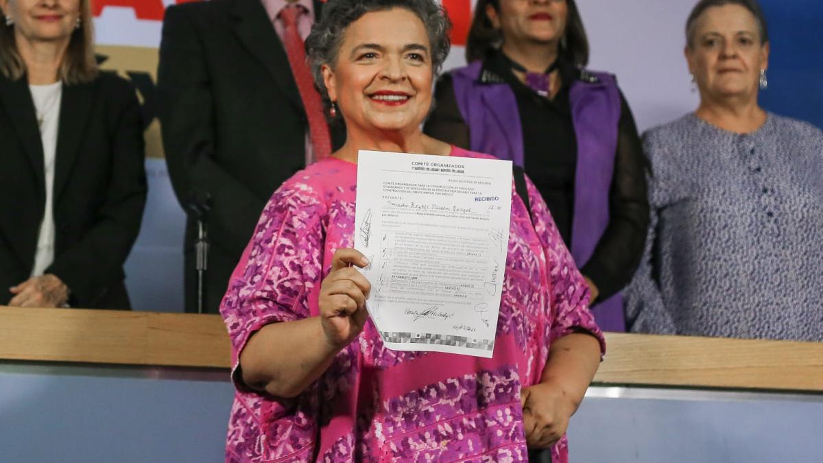 'Tengo más experiencia que Xóchitl Gálvez', afirma Beatriz Paredes