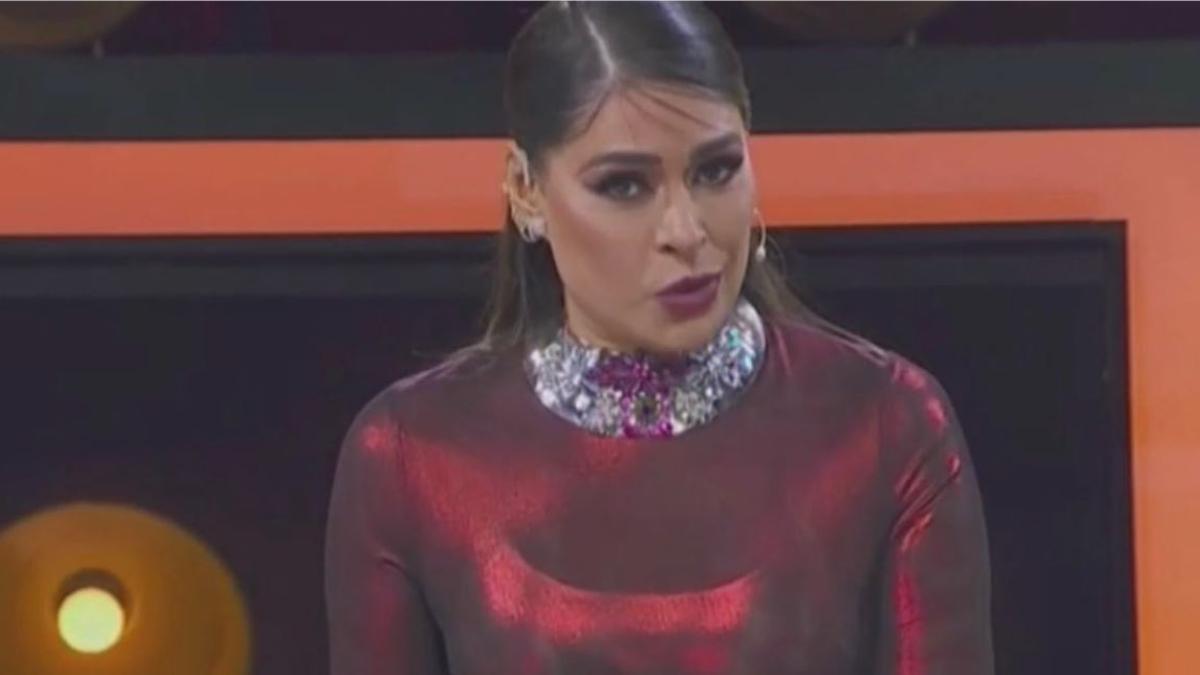 Galilea Montijo enamora con atuendo rojo en La casa de los famosos ¿Cuánto cuesta su lujoso look?