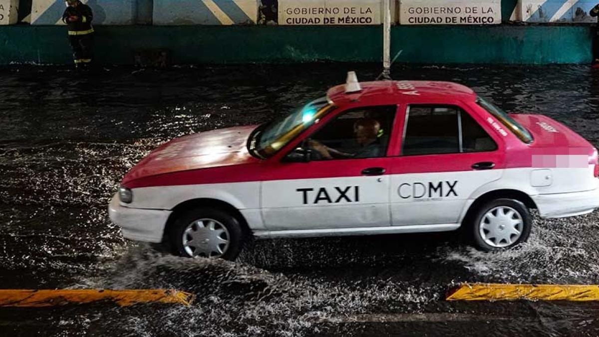 Lluvia deja múltiples encharcamientos en calles de la CDMX; checa aquí en dónde y toma precauciones