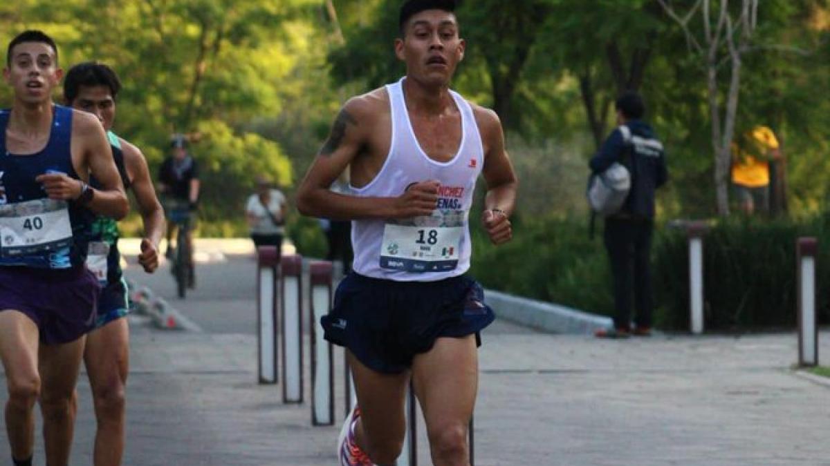 Medio Maratón CDMX 2023: Los mexicanos Jesús Nava y Adela Honorato se llevan el primer lugar