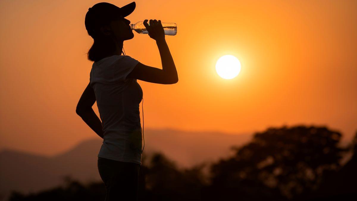 Verano 2023. 5 formas de mantenerte hidratado y evitar golpes de calor