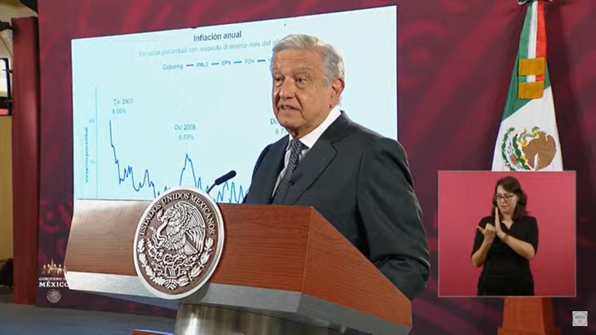 AMLO celebra baja de inflación a 4.79%