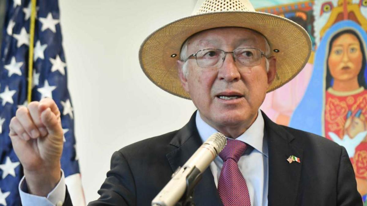 EU investiga a empresas que venden armas; 'serán juzgadas si cometieron delitos', advierte Ken Salazar