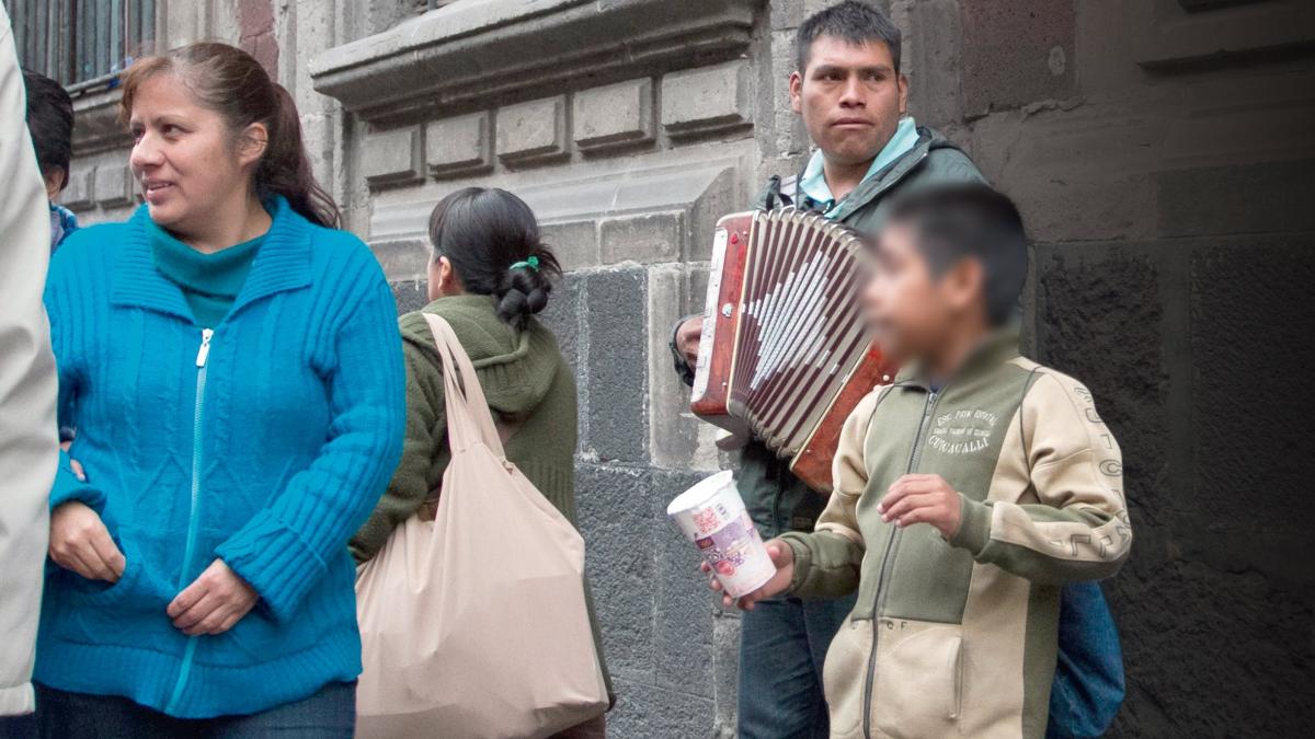 Urgen a combatir el trabajo de niños en las calles de la Ciudad de México