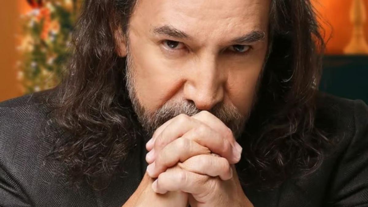 Así reaccionó Marco Antonio Solís al ver 'su figura' en la Cajita Feliz de McDonald's (FOTO)