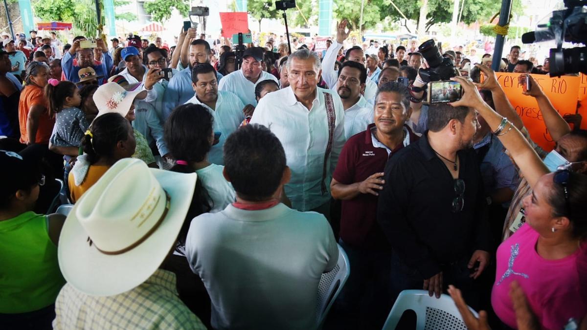 Urge sacar a las comunidades de la marginación, afirma Adán Augusto López