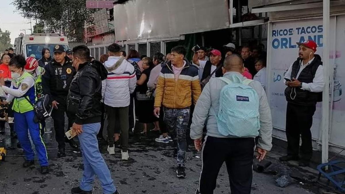 Chocan y atropellan a peatones afuera de estación Tepalcates; reportan 2 heridos y un muerto