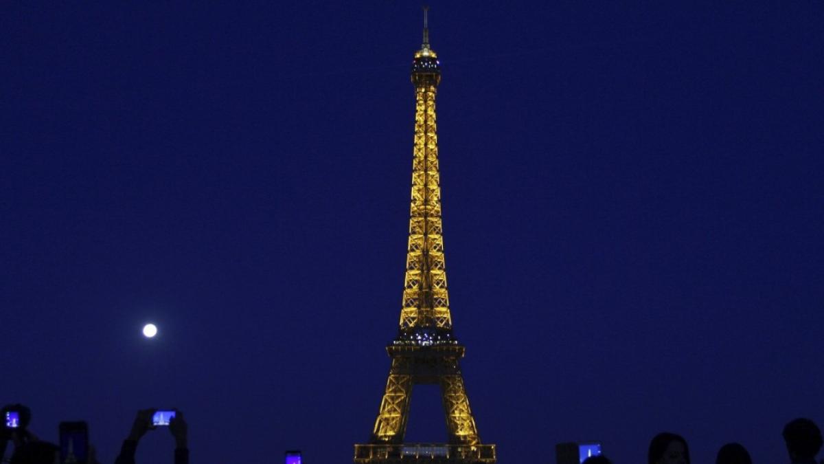 Turista mexicana agredida sexualmente en París presenta denuncia penal