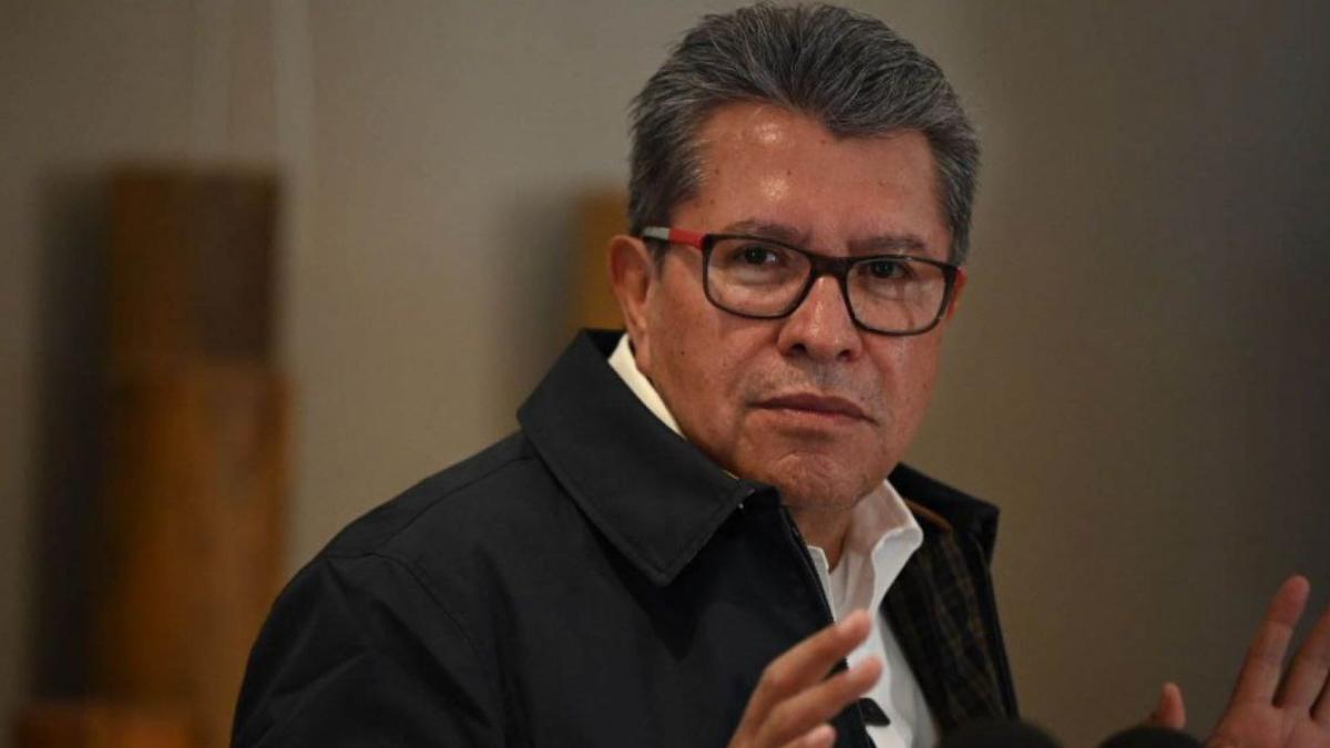 Ricardo Monreal plantea combate a finanzas del crimen organizado