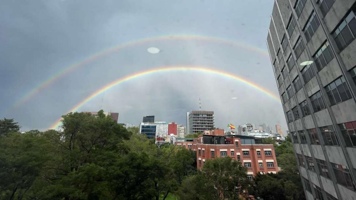 FOTOS| Arcoíris doble sorprende a chilangos y lució espectacular