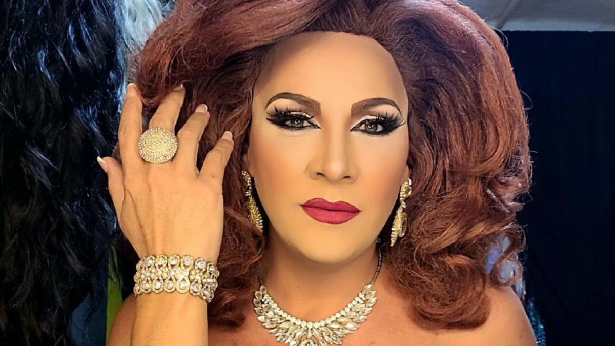 Drag Queen Afrodiziack muere a media presentación ¿qué le pasó?