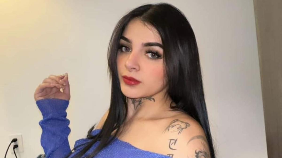 Karely Ruiz hace colaboración con bella modelo y sorprenden con VIDEOS de infarto