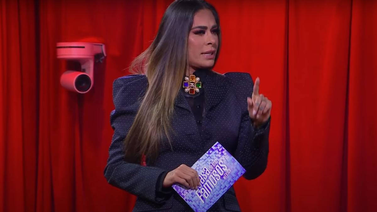 Galilea Montijo rompe las reglas e invita en 'secreto' a habitantes de La casa de los famosos a gran fiesta