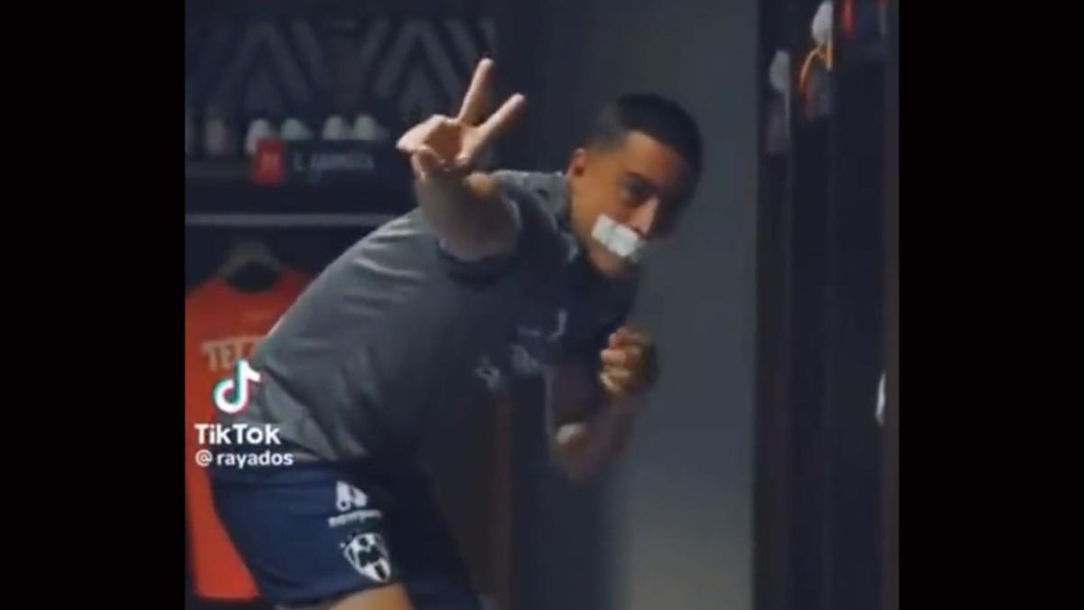 Rogelio Funes Mori y la grandiosa burla a Nahuel Guzmán, tras eliminar a Tigres (Video)