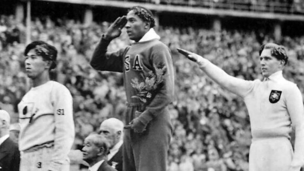 Jesse Owens: El atleta que desafió a Adolf Hitler en los Juegos Olímpicos