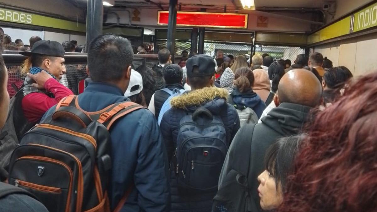 Metro CDMX detiene circulación en Línea 3 para rescatar a persona que se arrojó a las vías