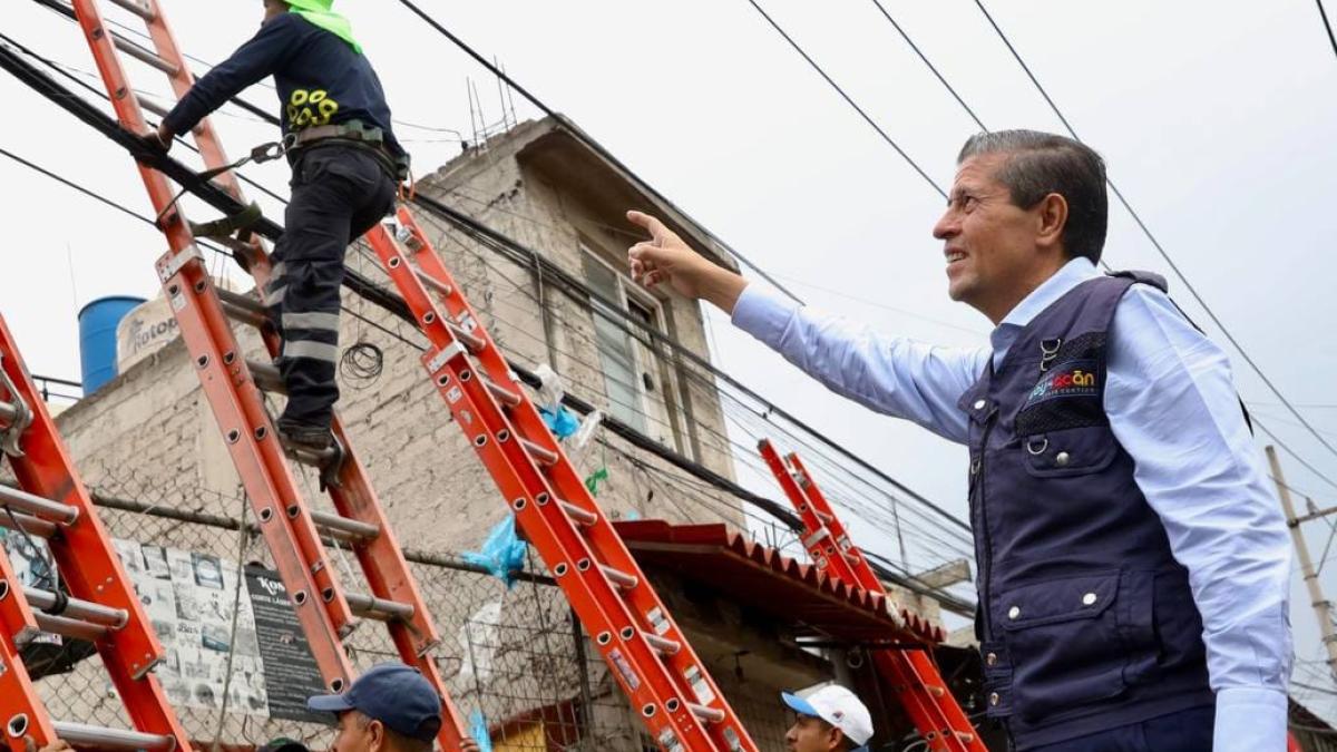 Avanza en Coyoacán retiro de cableado en desuso