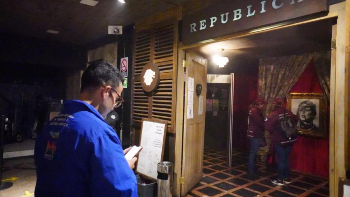 Investigan balacera en bar República de Polanco, el mismo del caso Íñigo Arenas