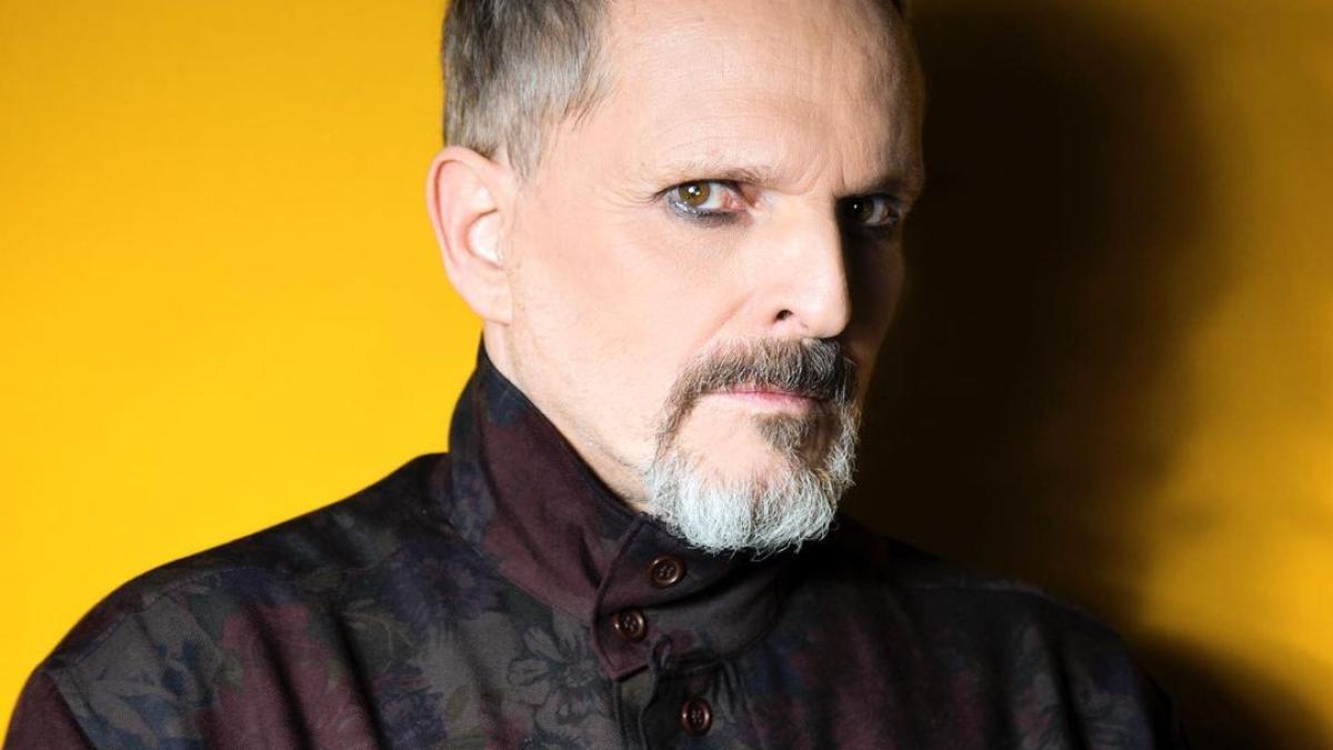 Reportan que hombres armados asaltan casa de Miguel Bosé en CDMX; amagaron al cantante