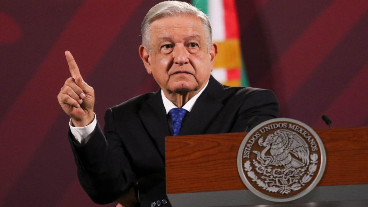 AMLO: Vergonzoso que 'Alito' pida a Beatriz Paredes declinar por Xóchitl Gálvez