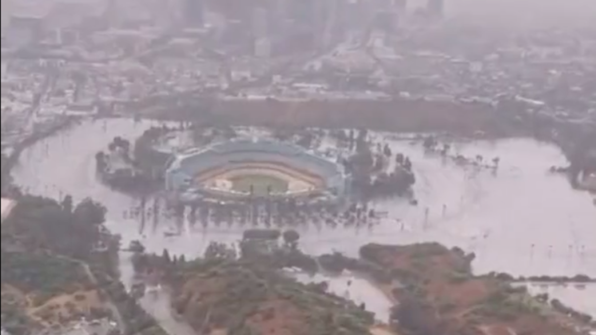 MLB: Estadio de los Dodgers casi desaparece por el huracán Hilary (VIDEO)