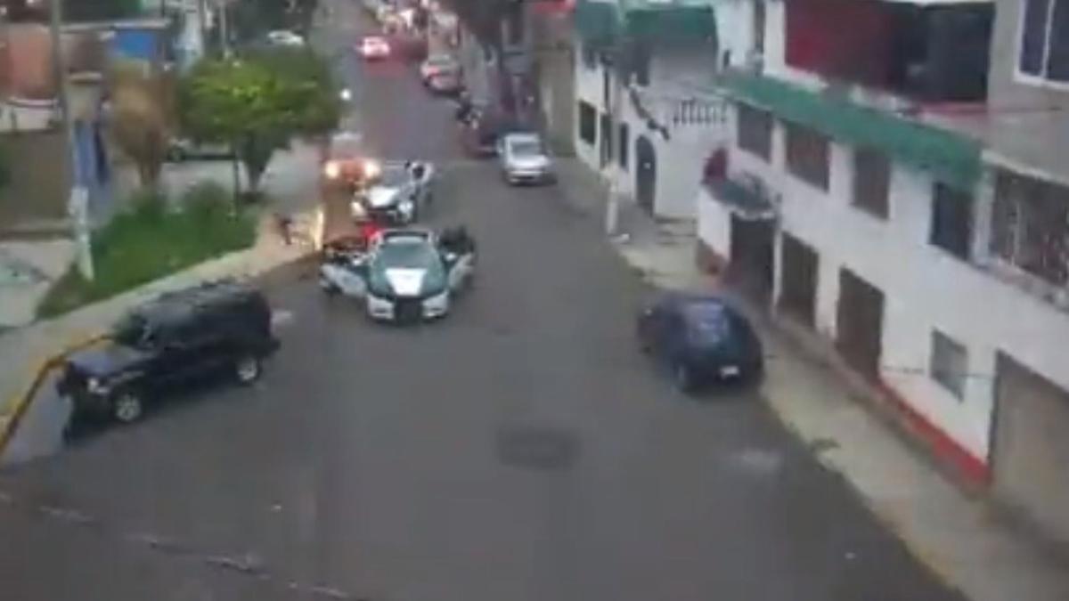 VIDEO. Ladrones intentan escapar en moto; son atrapados tras intensa persecución