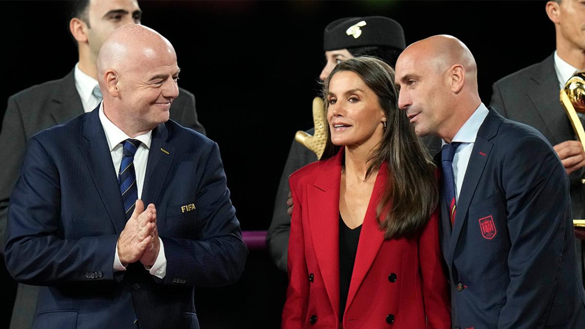 Jenni Hermoso y el escándalo con Luis Rubiales llega hasta la FIFA; ¿qué opina el máximo rector?