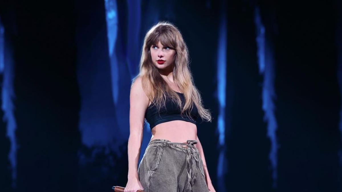 Reportan que Taylor Swift ya llegó al Foro Sol y los fans enloquecen al verla | VIDEO