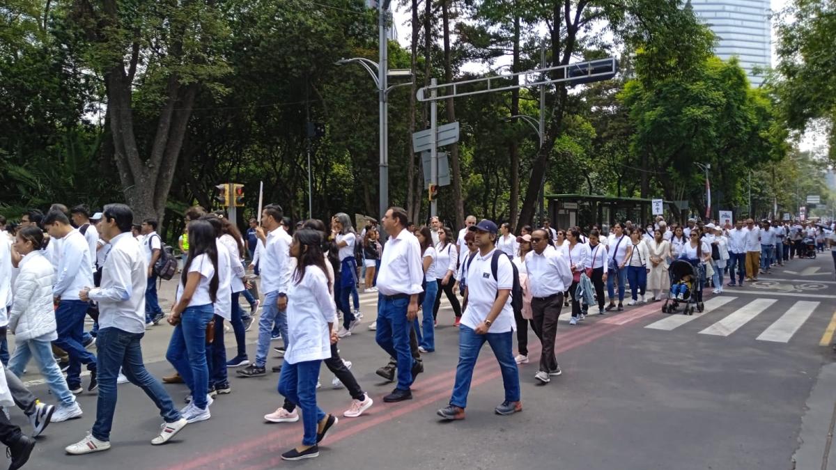 Marchan para exigir justicia por muerte de ciudadano hindú durante asalto en Viaducto