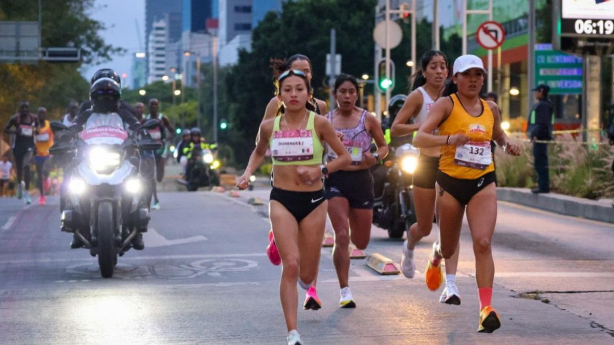 Martí Batres felicita a ganadores del Maratón de la Ciudad de México