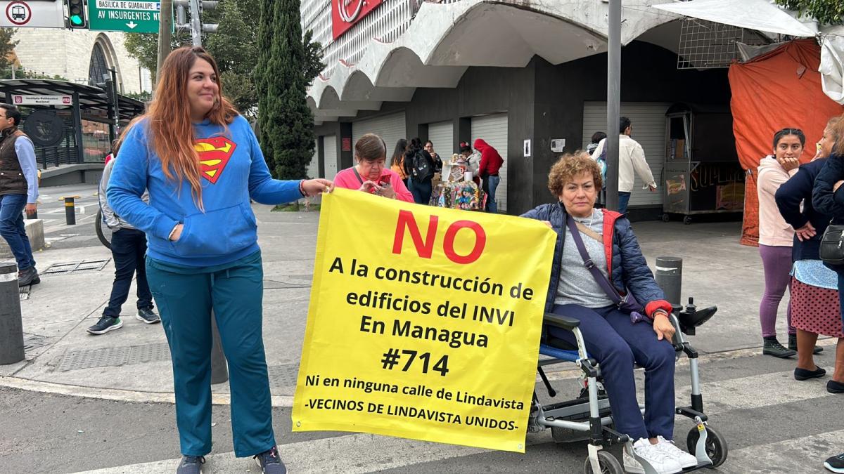 VIDEO. Vecinos realizan bloqueo en Lindavista en contra de proyecto INVI