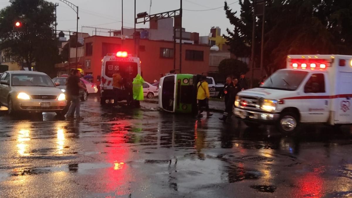 Choque entre autobús y combi deja al menos 9 personas heridas en Iztacalco