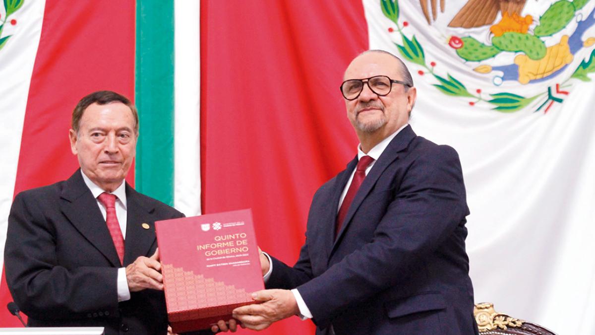 Gobierno de CDMX entrega Quinto Informe